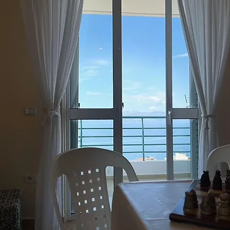 Ernest Apartmán Sarandë