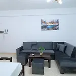 Apartment Ernest Sarandë