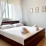 Ernest * Sarandë