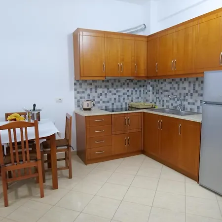 Ernest Apartment *