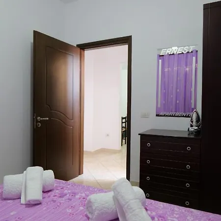 Ernest Apartment *