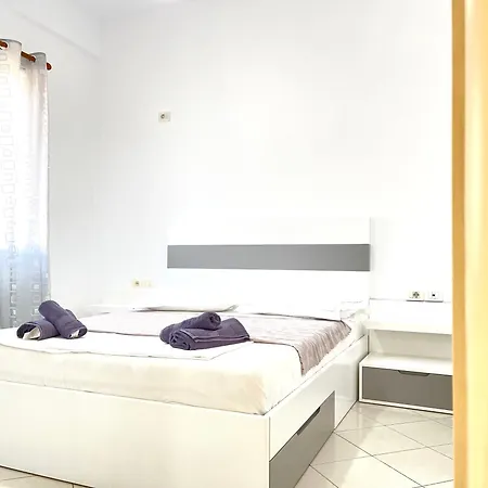 Ernest Apartment