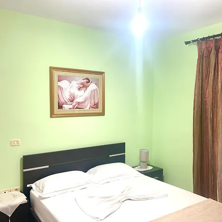 Ernest Apartment *